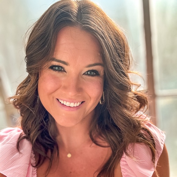 ✨ Welcome Besties! ✨ - Picture 2 of 12